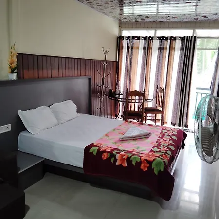 Riya Home Stay Munnar Anaviratty Exterior photo