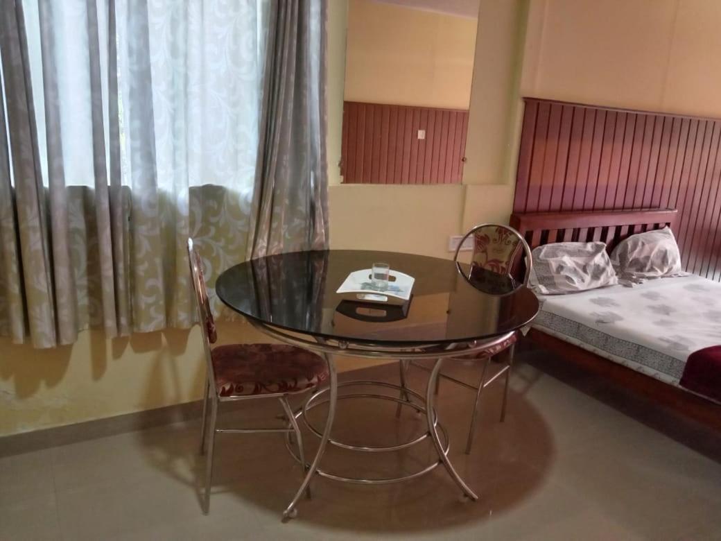 Riya Munnar Homestay Anaviratty